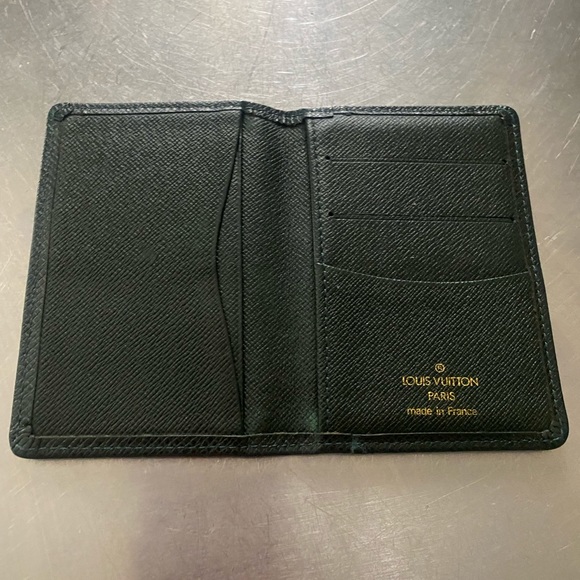 Louis Vuitton Taiga Leather Organizer de Poche - Picture 3 of 5